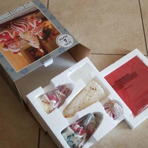 Christmas candles - Picture 3 of 5